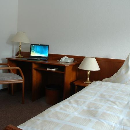 Hotel Heyder บัวร์ไชด์ ภายนอก รูปภาพ