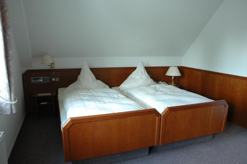 Hotel Heyder บัวร์ไชด์ ภายนอก รูปภาพ