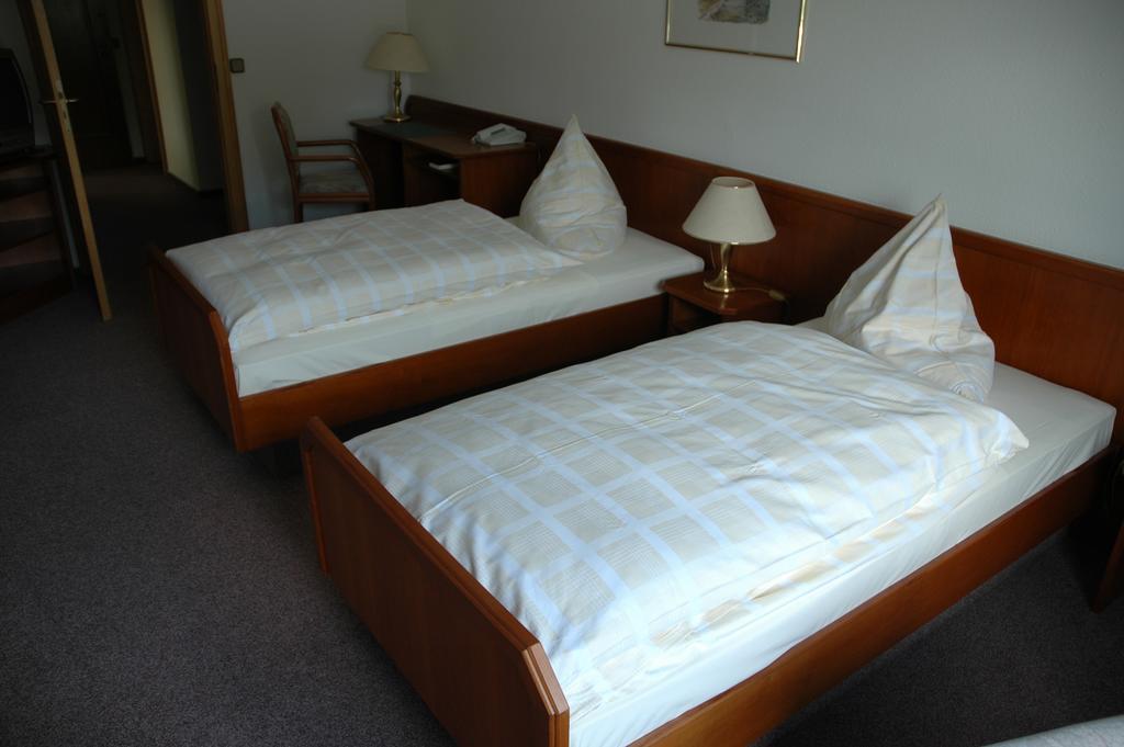 Hotel Heyder บัวร์ไชด์ ภายนอก รูปภาพ