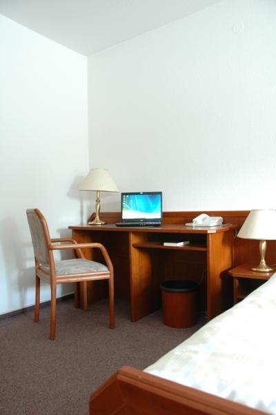 Hotel Heyder บัวร์ไชด์ ภายนอก รูปภาพ